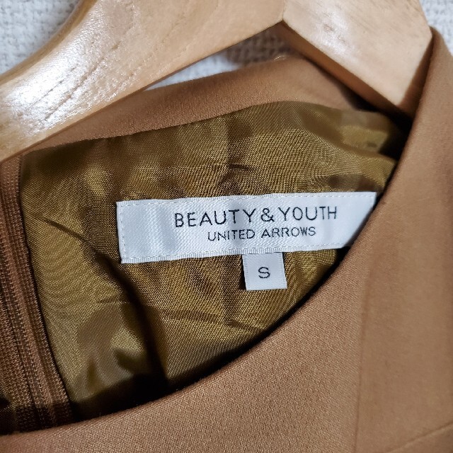 BEAUTY&YOUTH UNITED ARROWS(ビューティアンドユースユナイテッドアローズ)のBEAUTY&YOUTH 【日本製】 Aラインワンピース 異素材 レディースのワンピース(ひざ丈ワンピース)の商品写真