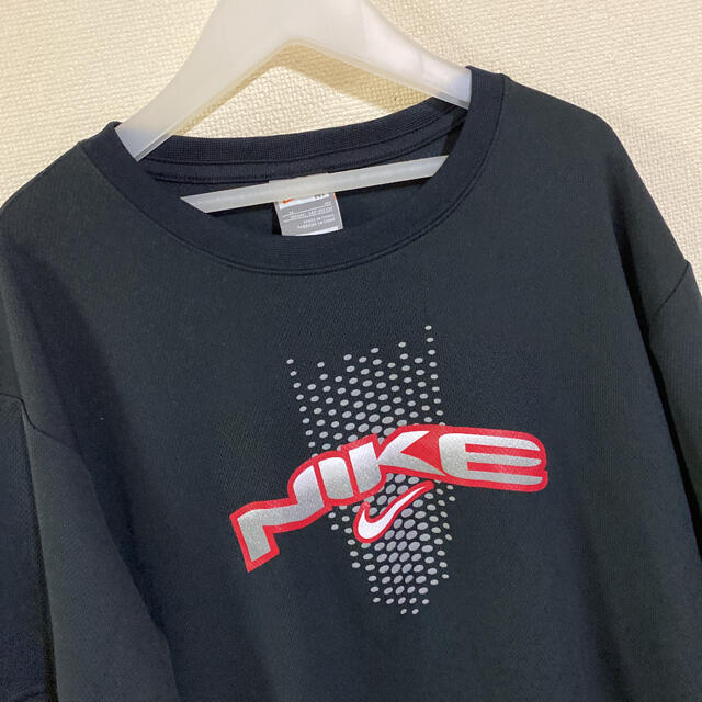 NIKE(ナイキ)のナイキ　Tシャツ　145 キッズ/ベビー/マタニティのキッズ服男の子用(90cm~)(Tシャツ/カットソー)の商品写真