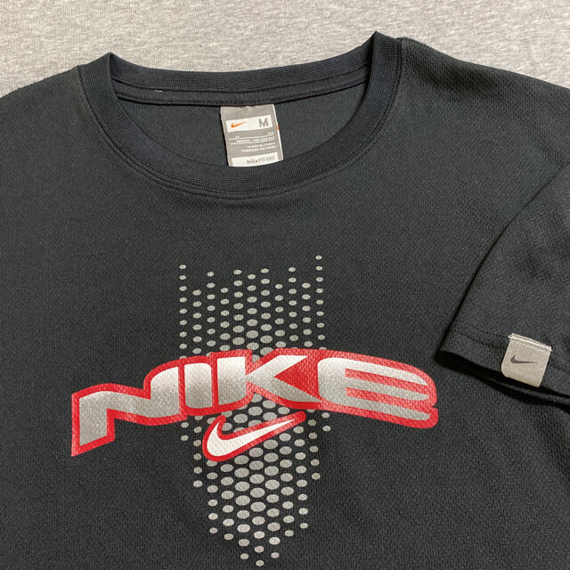 NIKE(ナイキ)のナイキ　Tシャツ　145 キッズ/ベビー/マタニティのキッズ服男の子用(90cm~)(Tシャツ/カットソー)の商品写真