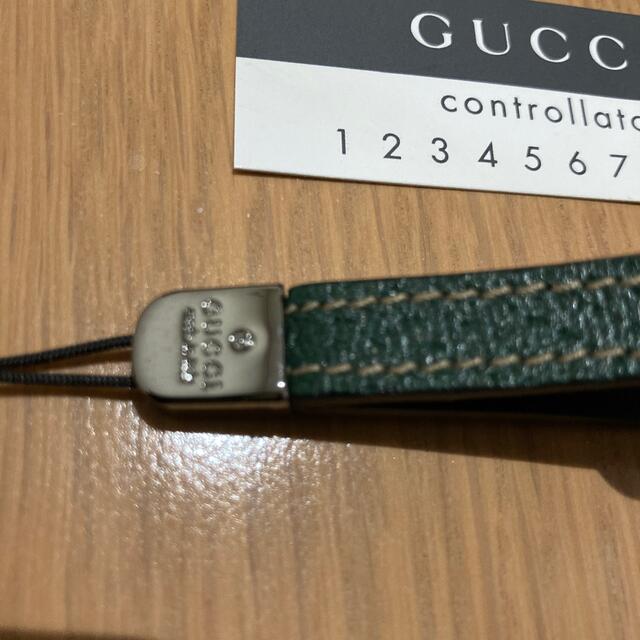 Gucci(グッチ)のGUCCI  グッチ　ストラップ　グリーン スマホ/家電/カメラのスマホアクセサリー(ストラップ/イヤホンジャック)の商品写真