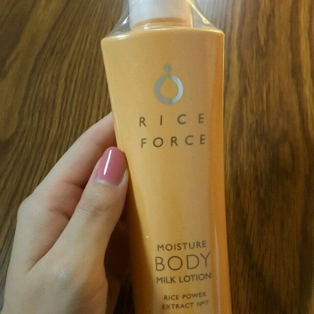 RICE FORCE ﾗｲｽﾌｫｰｽ♡ﾎﾞﾃﾞｨ用保湿乳液 コスメ/美容のボディケア(ボディローション/ミルク)の商品写真