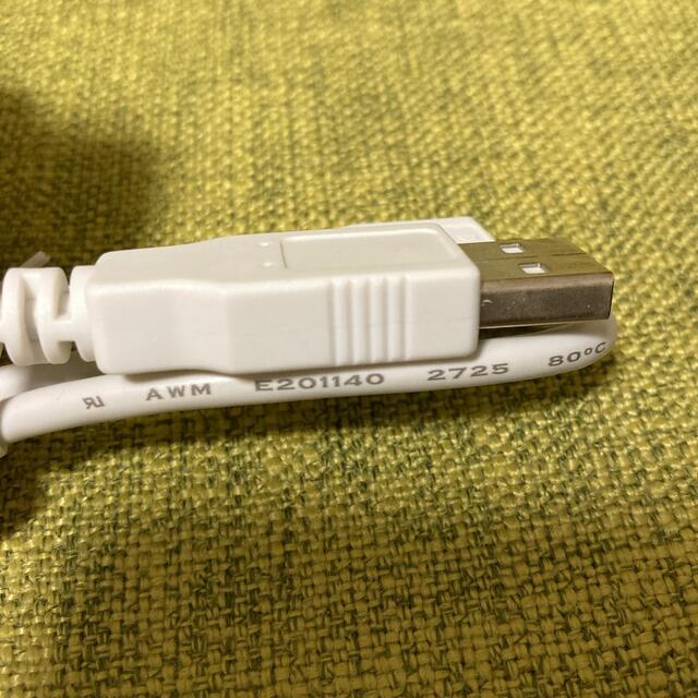 USB-microB ケーブル スマホ/家電/カメラのスマートフォン/携帯電話(バッテリー/充電器)の商品写真