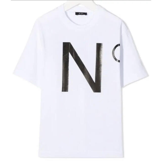 N°21(ヌメロヴェントゥーノ)の【再入荷】ヌメロヴェントゥーノ　ロゴTシャツ　ホワイト　14 レディースのトップス(Tシャツ(半袖/袖なし))の商品写真
