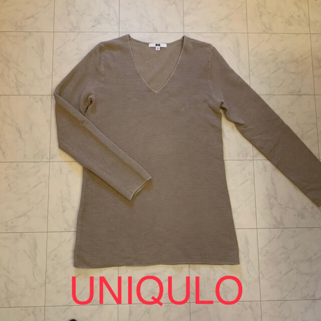 UNIQLO(ユニクロ)のUNIQLO  Vネックトップス レディースのトップス(カットソー(長袖/七分))の商品写真