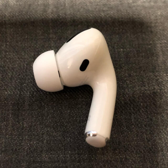 Apple(アップル)のApple AirPods Pro 右耳 スマホ/家電/カメラのオーディオ機器(ヘッドフォン/イヤフォン)の商品写真