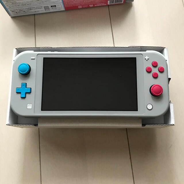 Nintendo Switch Lite ザシアン・ザマゼンタ