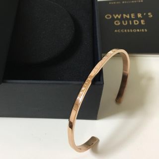 ダニエルウェリントン(Daniel Wellington)のダニエルバングル　ゴールド　L(バングル/リストバンド)