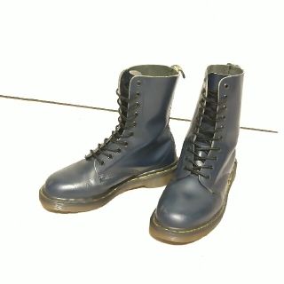 ドクターマーチン(Dr.Martens)の【希少・純正紐新品付き】ネイビー Dr.Martens 10ホール イングランド(ブーツ)