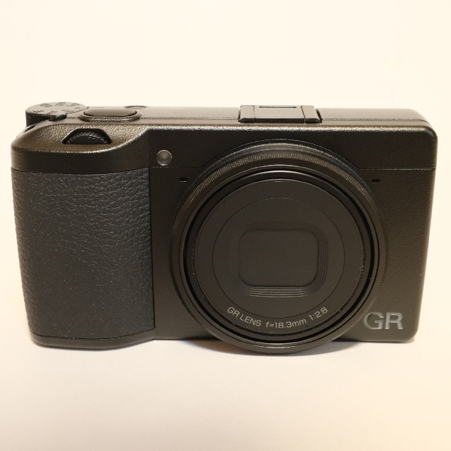 RICOH GR3 + 充電器 +予備バッテリー RICOH GR3 + 充電器 +予備バッテリー
