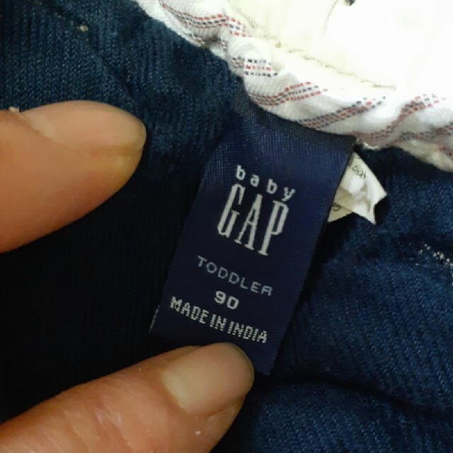 babyGAP(ベビーギャップ)の☆GAP他　ベビーパンツ90  2着 キッズ/ベビー/マタニティのキッズ服男の子用(90cm~)(パンツ/スパッツ)の商品写真