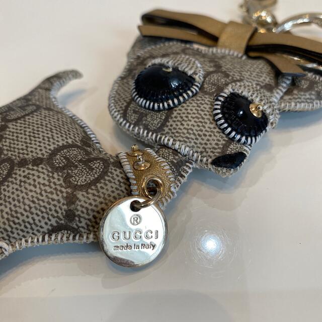 Gucci(グッチ)のGUCCI★チワワ★キーホルダー★チャーム★GG  ベージュ レディースのアクセサリー(チャーム)の商品写真