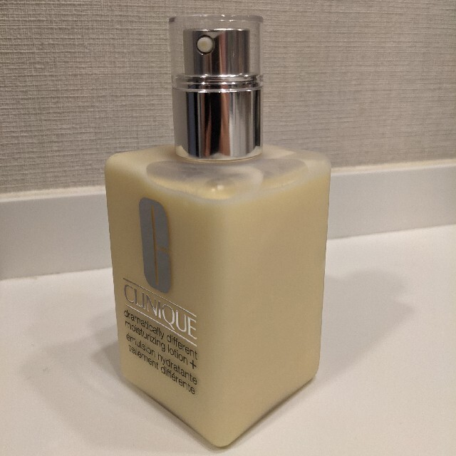 CLINIQUE(クリニーク)のCLINIQUE☆DDML＋☆200ml コスメ/美容のスキンケア/基礎化粧品(乳液/ミルク)の商品写真