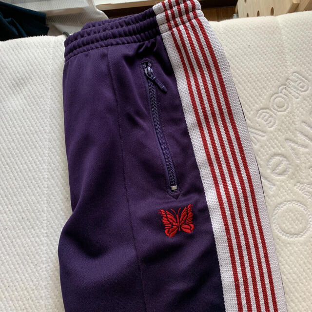 安心発送】 美品 needles トラックパンツ ヒザデル エッグプラント