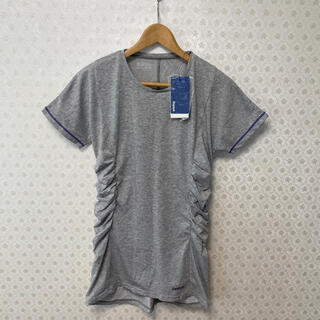ニューバランス(New Balance)の✡️新品✡️リーボック✡️レディース✡️半袖チュニックロングTシャツ(Tシャツ(半袖/袖なし))