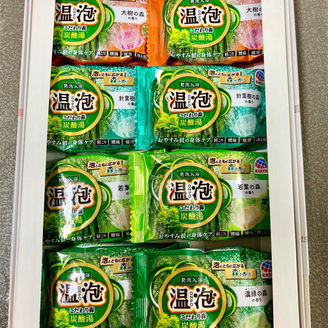 アース製薬(アースセイヤク)の〈送料込み〉新品　未使用　入浴剤　温泡 こだわり森 炭酸湯 アース製薬  コスメ/美容のボディケア(入浴剤/バスソルト)の商品写真