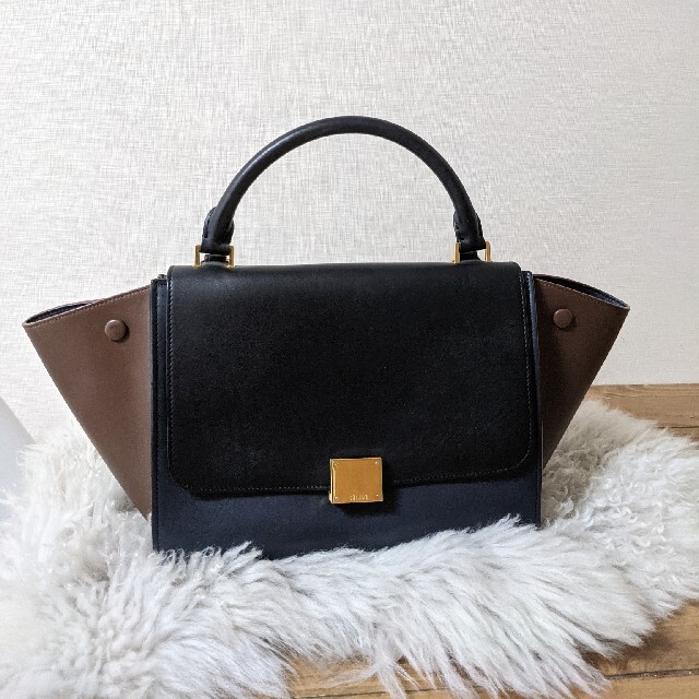 celine(セリーヌ)のCELINE　セリーヌ　ハンドバッグ　トラペーズ レディースのバッグ(ハンドバッグ)の商品写真