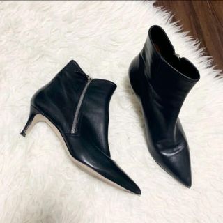 ジャンヴィットロッシ(Gianvito Rossi)の【専用】Gianvito Rossi ショートブーツ(ブーツ)