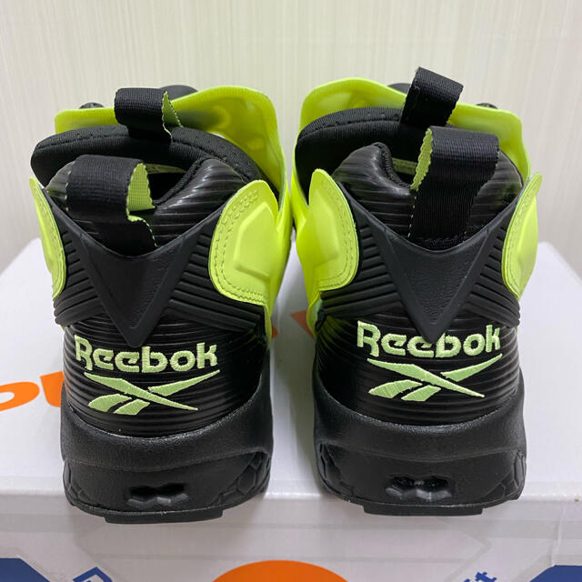 Reebok(リーボック)のリーボック ポンプフューリー OG 26cm メンズの靴/シューズ(スニーカー)の商品写真