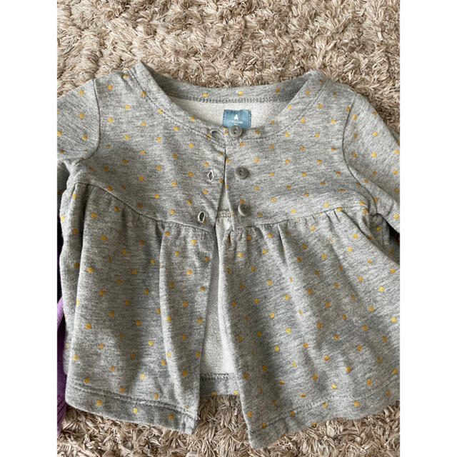 babyGAP(ベビーギャップ)の【未使用】babyGAPカーディガン 90　二枚組 キッズ/ベビー/マタニティのキッズ服女の子用(90cm~)(カーディガン)の商品写真