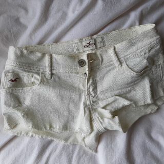 ホリスター(Hollister)のHollister ホリスター 白デニム ショートパンツ(ショートパンツ)