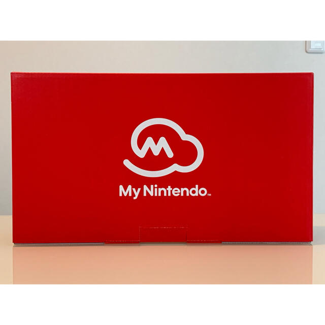 Nintendo Switch(ニンテンドースイッチ)の【未開封新品】Nintendo Switch 本体 カスタマイズ ブルー エンタメ/ホビーのゲームソフト/ゲーム機本体(家庭用ゲーム機本体)の商品写真