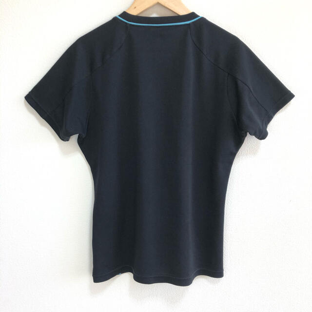 DESCENTE(デサント)の【超人気】❤デサント❤ Tシャツ 黒 Lサイズ スウェット ジャージ メンズのトップス(Tシャツ/カットソー(半袖/袖なし))の商品写真