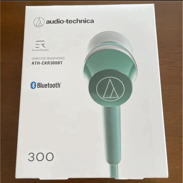 audio−technica ATH-CKR300BT GR スマホ/家電/カメラのオーディオ機器(ヘッドフォン/イヤフォン)の商品写真