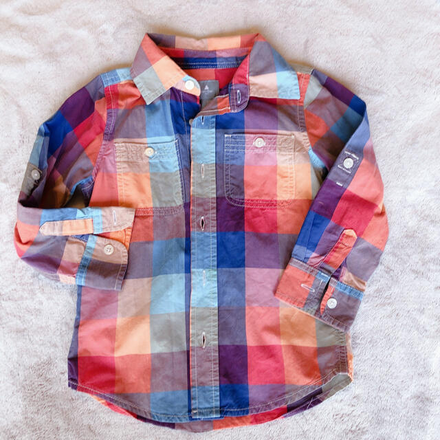 babyGAP(ベビーギャップ)のチェック柄　シャツ　100 キッズ/ベビー/マタニティのキッズ服男の子用(90cm~)(Tシャツ/カットソー)の商品写真