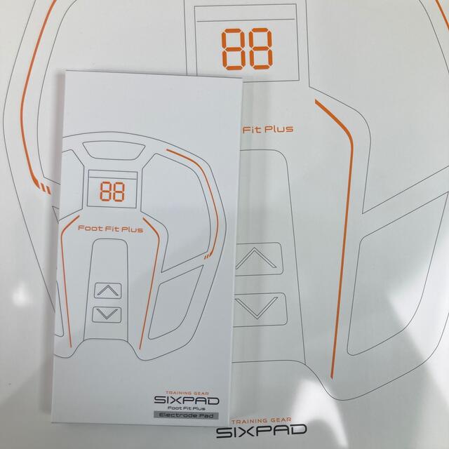 SIXPAD(シックスパッド)のFoot Fit Plus &ジェルシート1箱 スポーツ/アウトドアのトレーニング/エクササイズ(トレーニング用品)の商品写真