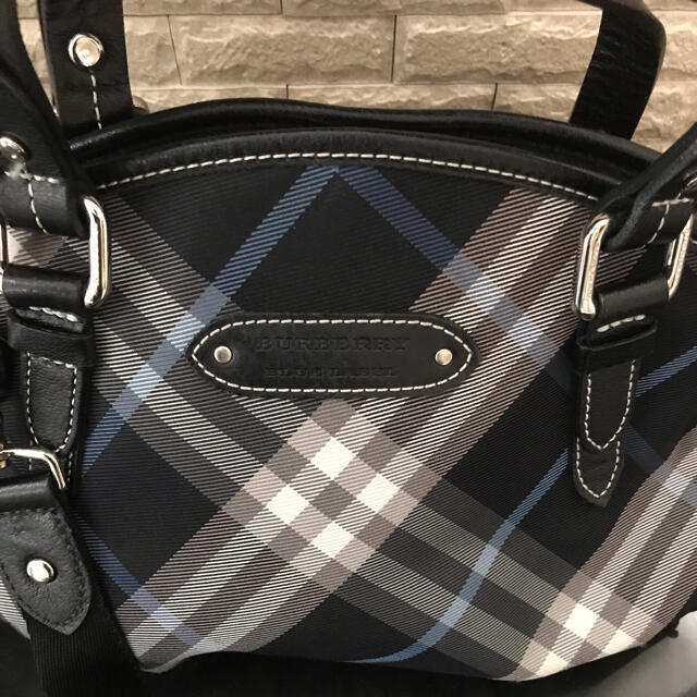 BURBERRY BLUE LABEL(バーバリーブルーレーベル)のミッキー様専用☆バーバリーブルーレーベルハンドバッグ レディースのバッグ(ハンドバッグ)の商品写真