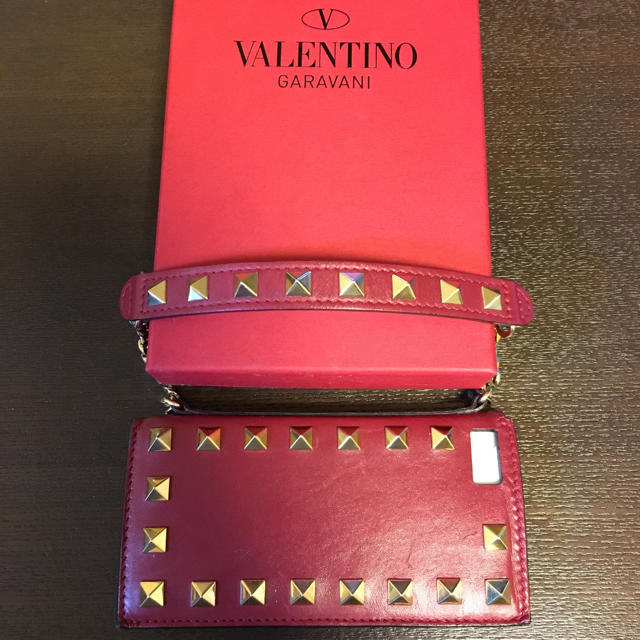 VALENTINO(ヴァレンティノ)のch1ppy様専用♡VALENTINO iPhoneケース５/５S/SE スマホ/家電/カメラのスマホアクセサリー(iPhoneケース)の商品写真