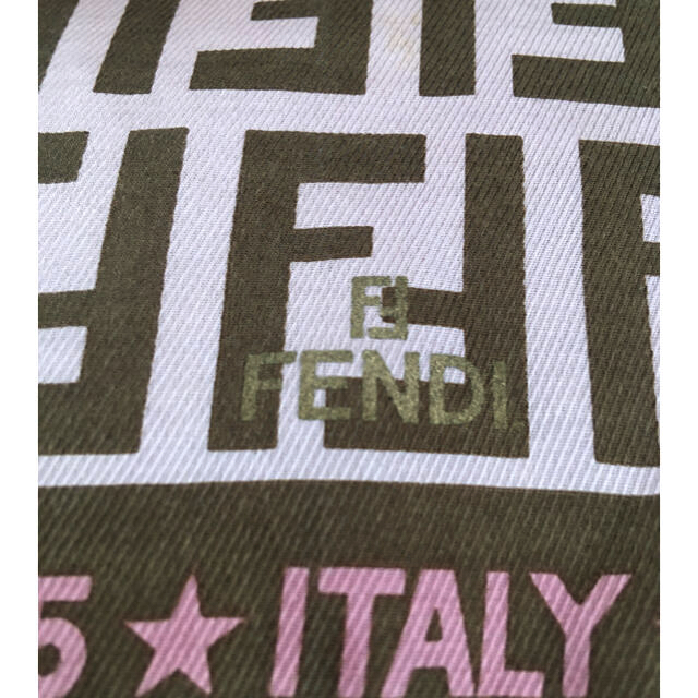 FENDI(フェンディ)のフェンディ　FENDI  スカーフ　ストール　ズッカ レディースのファッション小物(バンダナ/スカーフ)の商品写真