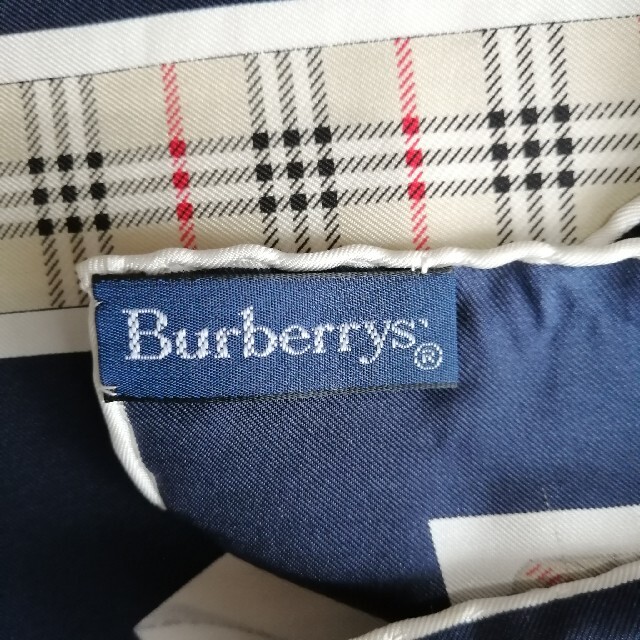 BURBERRY - バーバリー イタリア製シルクスカーフの通販 by 