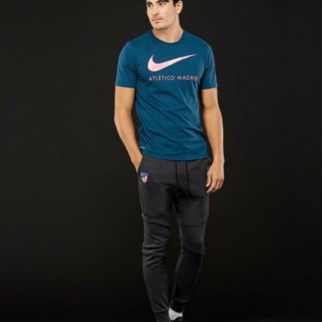 NIKE(ナイキ)のNIKE Atletico Madridテックフリース ジョガーパンツS メンズのパンツ(その他)の商品写真