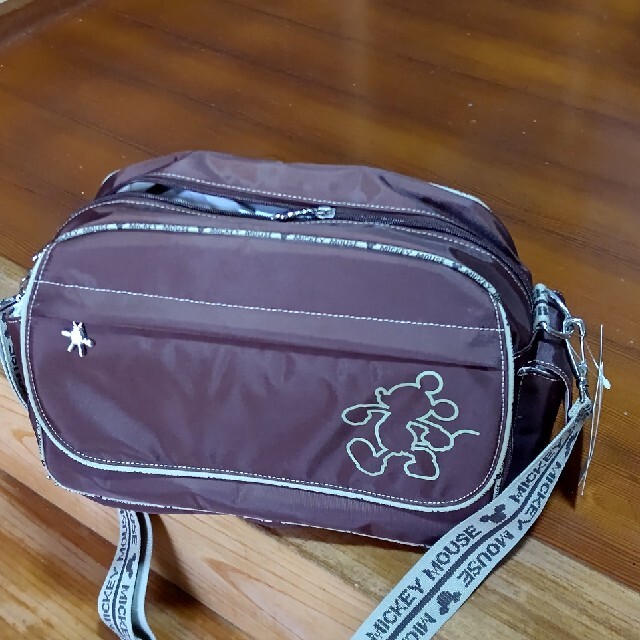 Disney(ディズニー)のミッキー　ショルダーバッグ レディースのバッグ(ショルダーバッグ)の商品写真