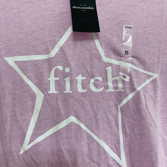 Abercrombie&Fitch(アバクロンビーアンドフィッチ)の「タグ付き新品未使用」アバクロキッズ　グラフィックTシャツ　 レディースのトップス(Tシャツ(半袖/袖なし))の商品写真