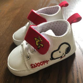 スヌーピー 靴 ベビー スニーカーの通販 13点 Snoopyのキッズ ベビー マタニティを買うならラクマ