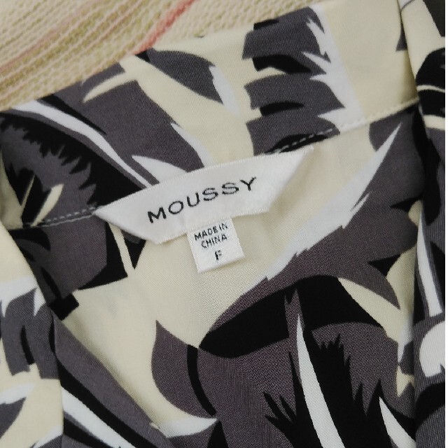 moussy(マウジー)のタグ付き！MOUSSY ロングシャツ レディースのトップス(シャツ/ブラウス(半袖/袖なし))の商品写真