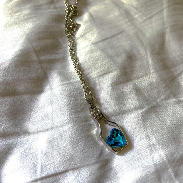 Lochie(ロキエ)の୨୧ Vintage rétro bottle heart necklace レディースのアクセサリー(ネックレス)の商品写真