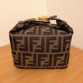 フェンディ(FENDI)のFENDI☆ポーチ(ポーチ)