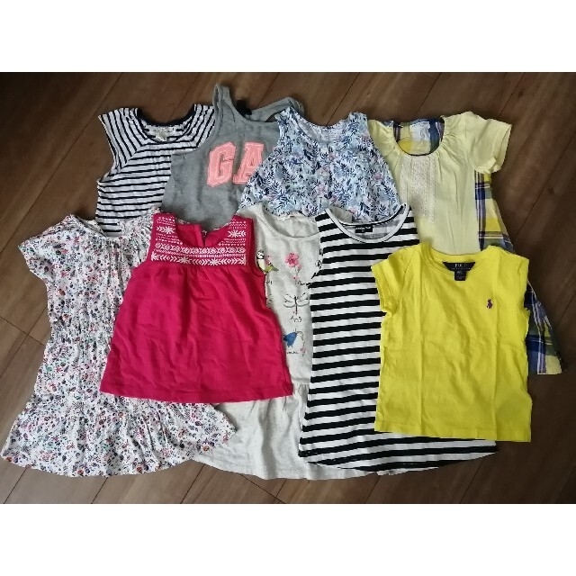 babyGAP(ベビーギャップ)のパンツセット追加　女の子　夏服　セット　110　4T キッズ/ベビー/マタニティのキッズ服女の子用(90cm~)(Tシャツ/カットソー)の商品写真