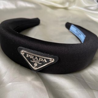 PRADA カチューシャ