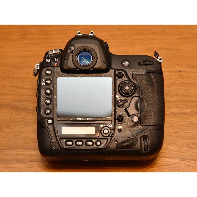 Nikon - ニコン「D4s」ボディ 美品 (完動品) ショット数4,000 Nikon - ニコン「D4s」ボディ 美品 (完動品) ショット数4,000