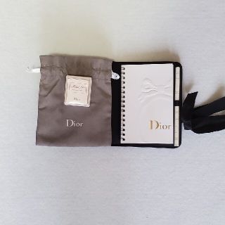 ディオール(Dior)の Dior ディオール  ミニ巾着 ノベルティ 非売品　香水　メモ帳セット(ポーチ)