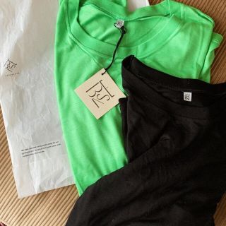 エディットフォールル(EDIT.FOR LULU)のbaserange LONG SLEEVE TEE  ARA GREEN(カットソー(長袖/七分))