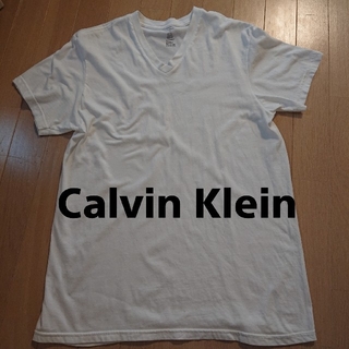 カルバンクライン(Calvin Klein)の最終出品《中古》Calvin Klein メンズ 白 Vネック Tシャツ(シャツ)