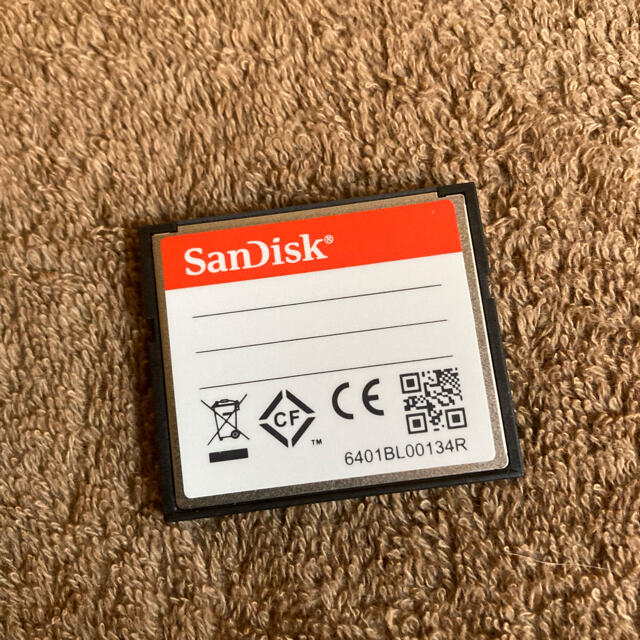 SanDisk(サンディスク)のsandisk コンパクトフラッシュ スマホ/家電/カメラのPC/タブレット(PC周辺機器)の商品写真