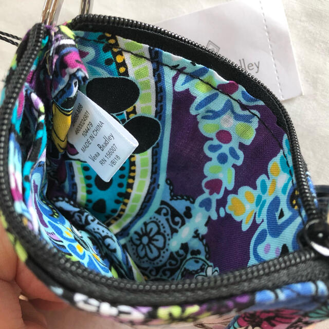 Vera Bradley(ヴェラブラッドリー)のVera Bradley Disney Lconic Zip ID Case ② レディースのファッション小物(名刺入れ/定期入れ)の商品写真