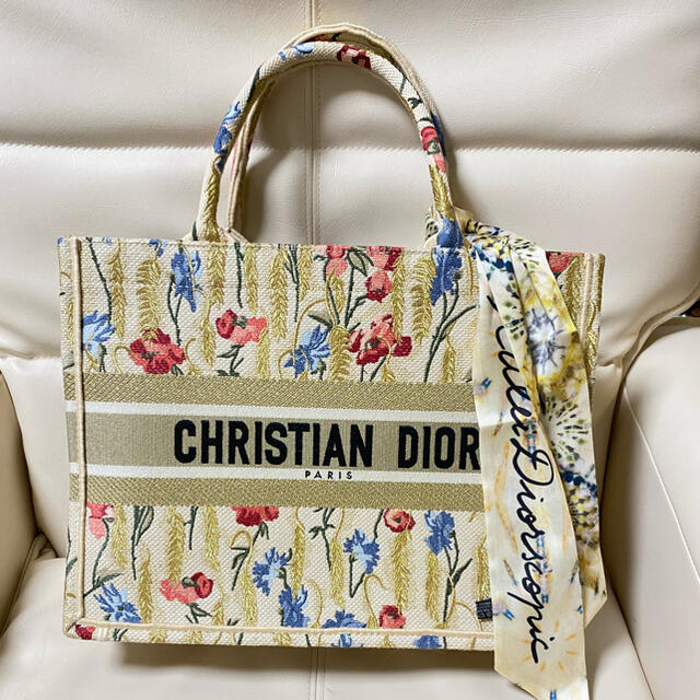 Christian ブックトートの通販 by miamiamia's shop｜クリスチャンディオールならラクマ Dior - dior HOT新作