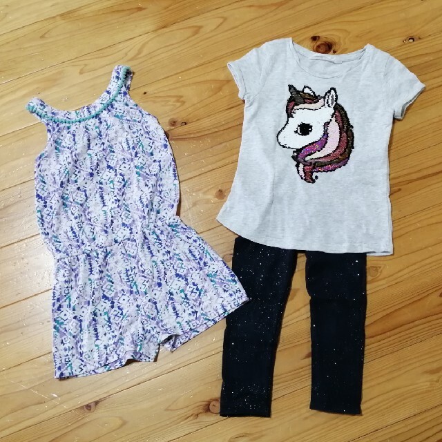 夏服　女の子　サロペット　セットアップ キッズ/ベビー/マタニティのキッズ服女の子用(90cm~)(Tシャツ/カットソー)の商品写真